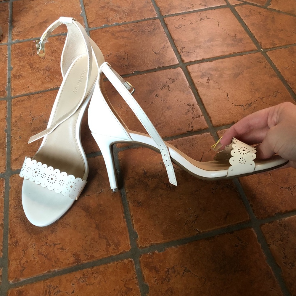 Medium heeled laser cut white heel